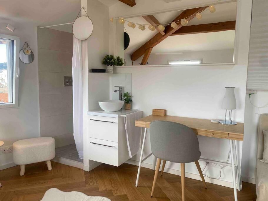 Heart Of Nice-rooftop Seaside Apartment Nizza